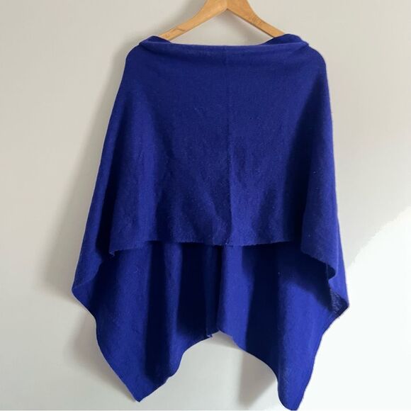 Two 100% Cashmere Sweaters *Flawed* Bundle - Picture 7 of 9
